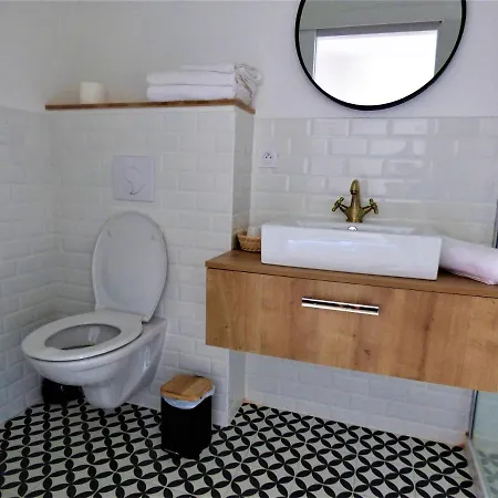 Bed & Breakfast Les Hauts De Malirat