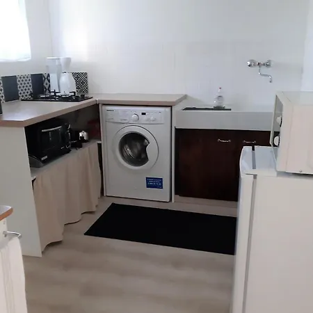 Les Hauts De Malirat Bed & Breakfast