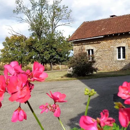 Les Hauts De Malirat Bed & Breakfast 3*