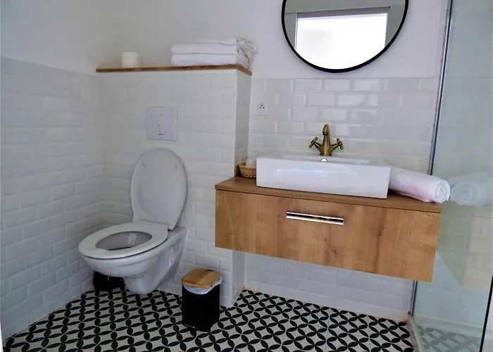 فندق مبيت وإفطار Les Hauts De Malirat