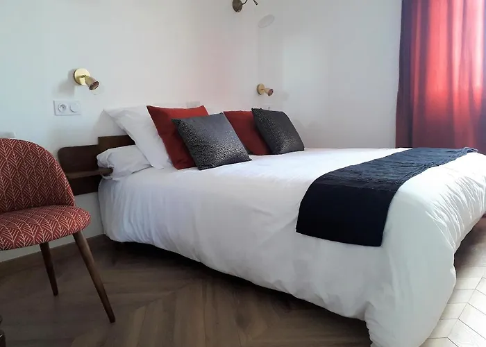 Les Hauts De Malirat 3*