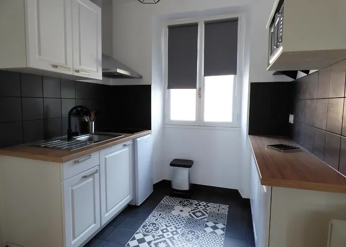 Les Hauts De Malirat فندق مبيت وإفطار Capdenac-Gare