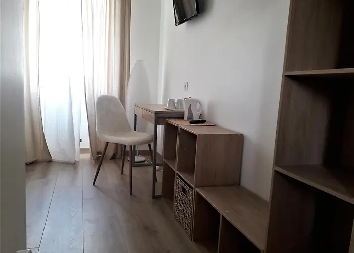 Les Hauts De Malirat