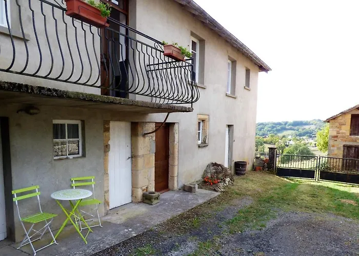 Les Hauts De Malirat فندق مبيت وإفطار Capdenac-Gare