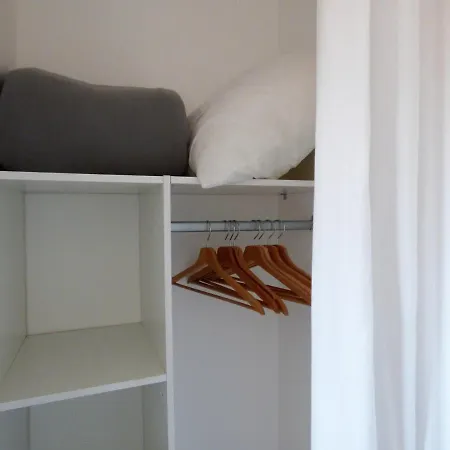 Les Hauts De Malirat Bed & Breakfast 2*