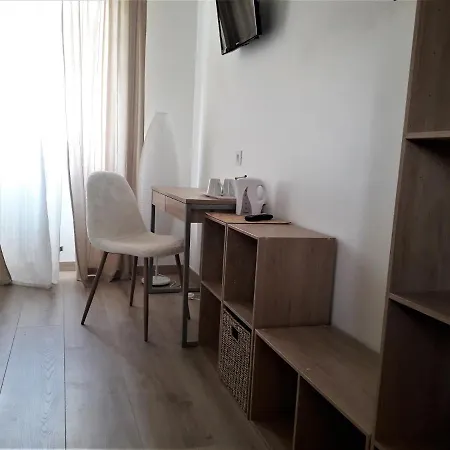 Les Hauts De Malirat