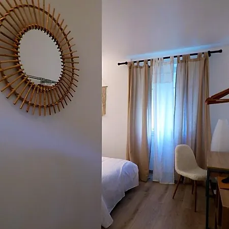 Les Hauts De Malirat Bed & Breakfast 3*